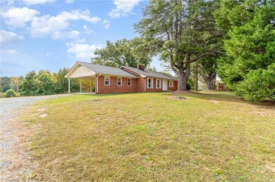 423 W Central Ave, Asheboro, NC 27203 - photo 5