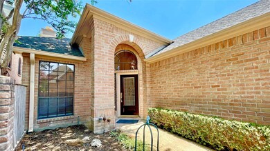 8014 Oakwood Hollow St, Houston, TX 77040 - photo 3