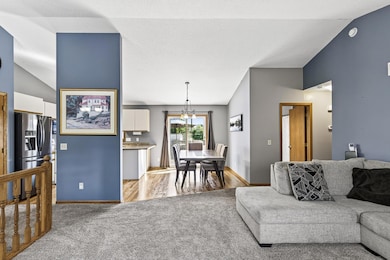 7344 Degrio Way, Inver Grove Heights, MN 55076 - photo 6