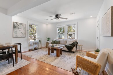 2714 W Surrey_Int_1