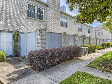 Exterior Front Entry