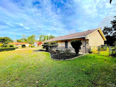 210 Camelford Place, Pensacola, FL 32506 - photo 6