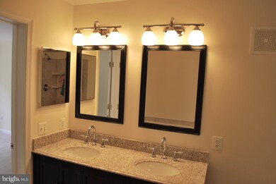 11217 Edson Park Place, Rockville, MD 20852 - photo 5