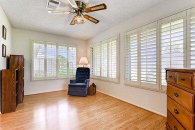 13639 N 10-006-9-Family Roo-MLS_Size