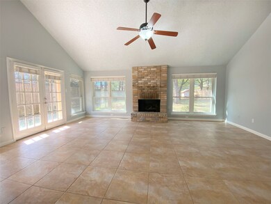15603 Lago Villa Dr, Tomball, TX 77377 - photo 3