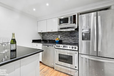 18 E 63rd St unit 1, New York, NY 10065 - photo 4