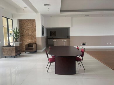 Keystone unit 1614, Miami, FL 33126 - photo 5