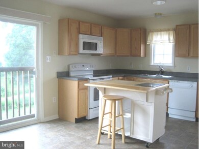 111 W 6th Ave, Ranson, WV 25438 - photo 7