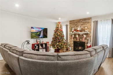 6170 James Dr, Lorain, OH 44053 - photo 7