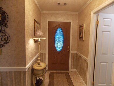 Foyer & Front door
