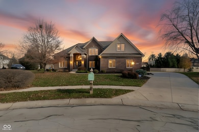 10523 Hollowood Ct, Fishers, IN 46038 - photo 4