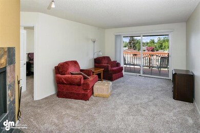30-Living Room_1072