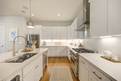 822 Wakefield Dr unit B, Houston, TX 77018 - photo 5