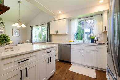 306 Carley Place, Enumclaw, WA 98022 - photo 7