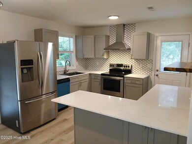 9166 Green Loop Kitchen.1