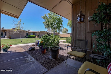 9930 W Palmeras Dr, Sun City, AZ 85373 - photo 6