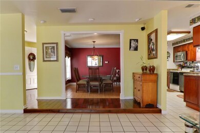 8005 W Hiawatha St, Tampa, FL 33615 - photo 3