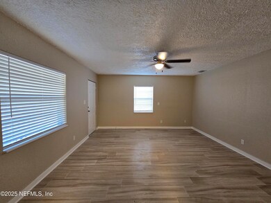 756 Ellis Rd S, Jacksonville, FL 32205 - photo 4