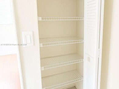 4690 NW 102nd Ave unit 10124, Doral, FL 33178 - photo 4