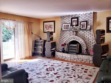 77 Potts Rd, Trenton, NJ 08691 - photo 5