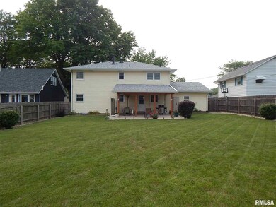 2655 N Fillmore St, Davenport, IA 52804 - photo 7
