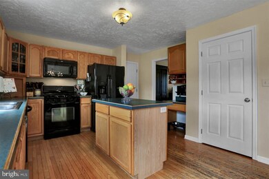 13168 Shawnee Cir, Waynesboro, PA 17268 - photo 6