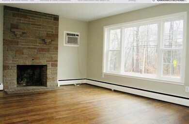 558 Pleasant St, Franklin, MA 02038 - photo 7