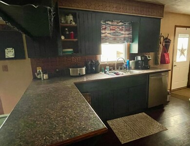 IMG_1806 KITCHEN