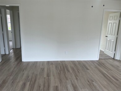 4626 Dewberry St, Houston, TX 77021 - photo 2