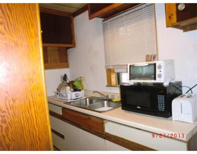 145 Franklin St, Lawrence, MA 01841 - photo 3