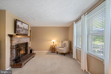 9839 Nimitz Ct, Manassas, VA 20109 - photo 7
