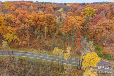 9310 Benjamin Dr, Newaygo, MI 49337 - photo 2