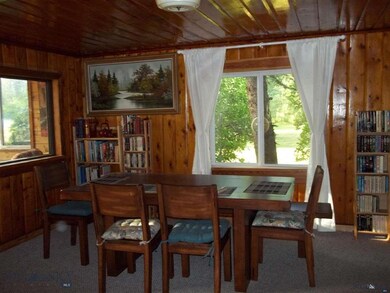 161 Lynde St, Gallatin Gateway, MT 59730 - photo 4