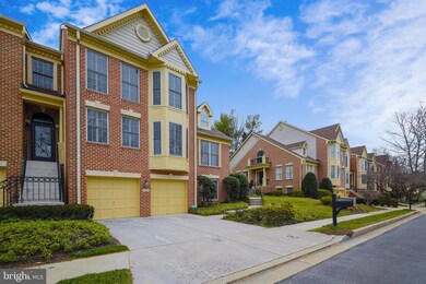 6426 Cloister Gate Dr, Baltimore, MD 21212 - photo 3