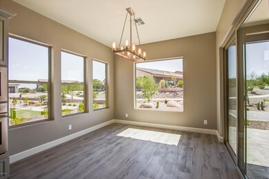 004_Dining Room