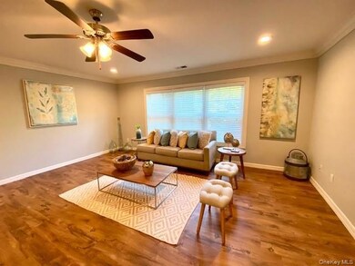 615 Dolphin Ln unit 615, Holbrook, NY 11741 - photo 7