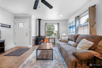 1822 Maple St, Everett, WA 98201 - photo 6