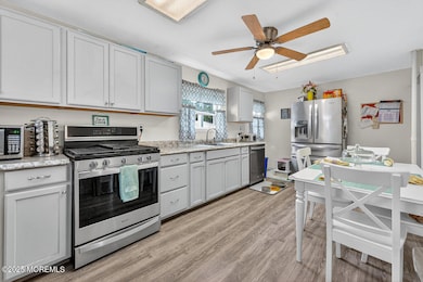 48 Pine St, Keyport, NJ 07735 - photo 4