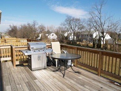 2073 Huntington Ln, Easton, PA 18040 - photo 3