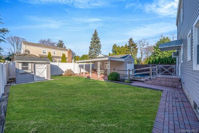 44 Clark St, Huntington, NY 11743 - photo 7