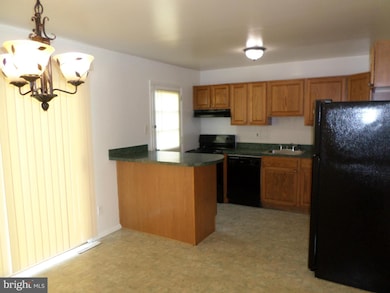 1524 Harford Square Dr, Edgewood, MD 21040 - photo 4