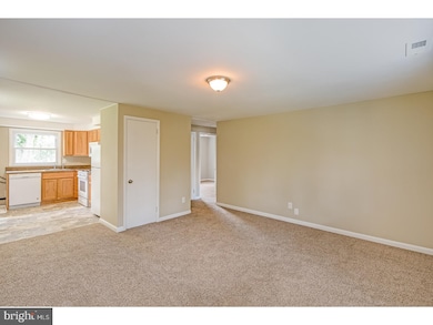 22 E Taunton Ave unit 3, Berlin, NJ 08009 - photo 5