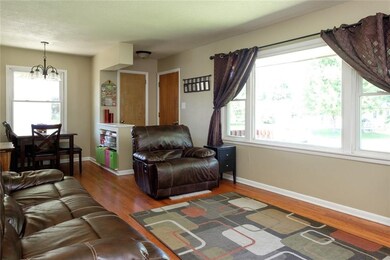 2549 E Ovid Ave, Des Moines, IA 50317 - photo 5