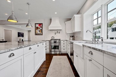 14 Oakland Cir, Wellesley Hills, MA 02481 - photo 7