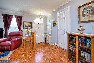 12770 Dogwood Hills Ln, Fairfax, VA 22033 - photo 4