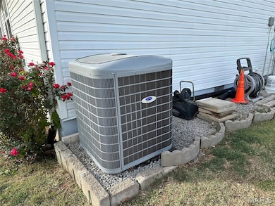 304 Crestview Dr, Steeleville, IL 62288 - photo 7