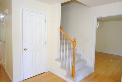 3 Chokeberry Ln, Nashua, NH 03062 - photo 2