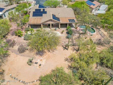 Large Rear Patio & Yard