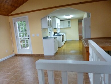 75 Orchard Ave, Middletown, RI 02842 - photo 5