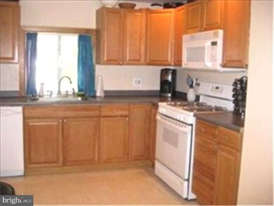 231 Mercer St, Gloucester City, NJ 08030 - photo 6